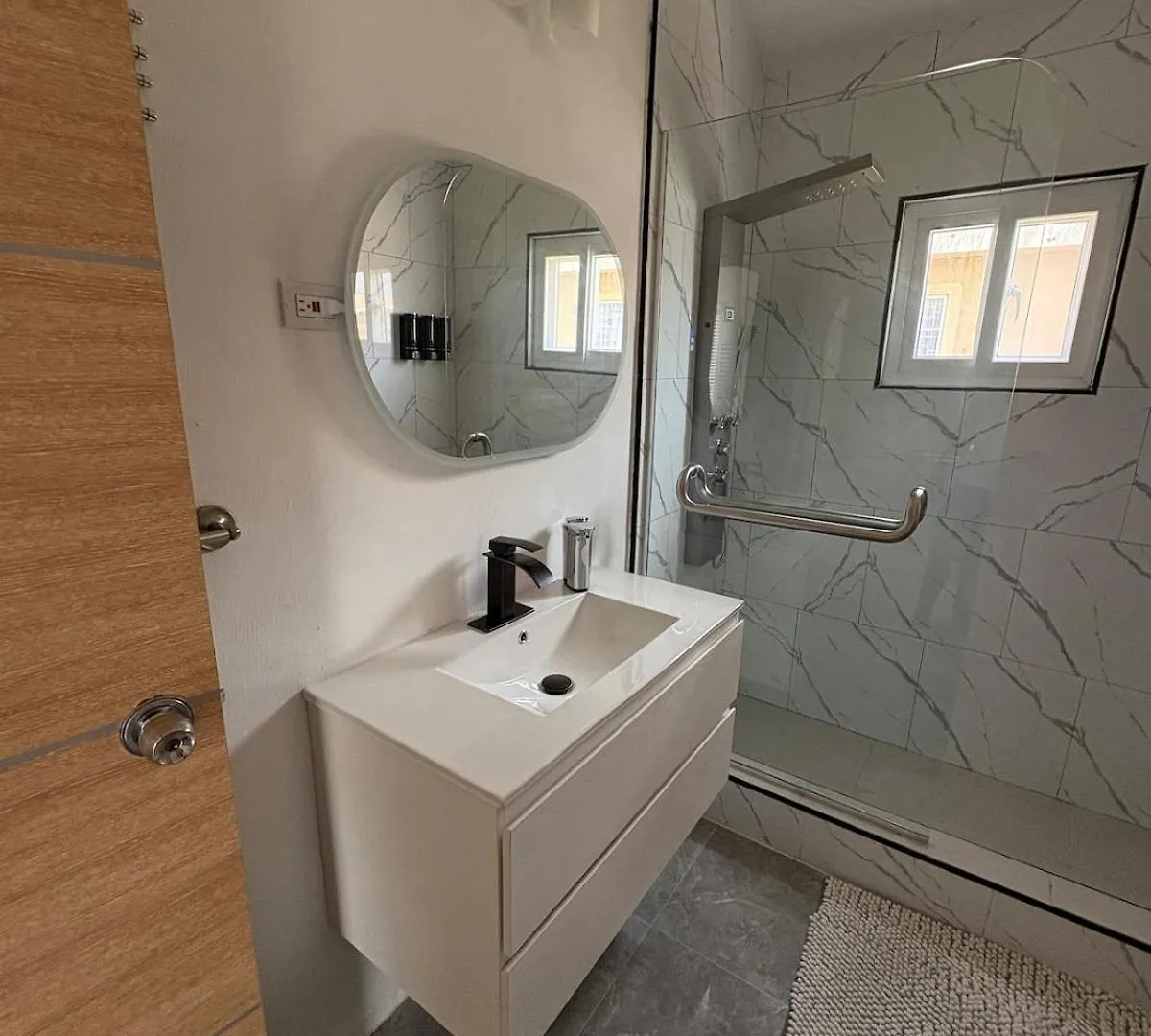 Hébergement de vacances Cheerful two bedroom home close to mall and Hellshire beach Portmore